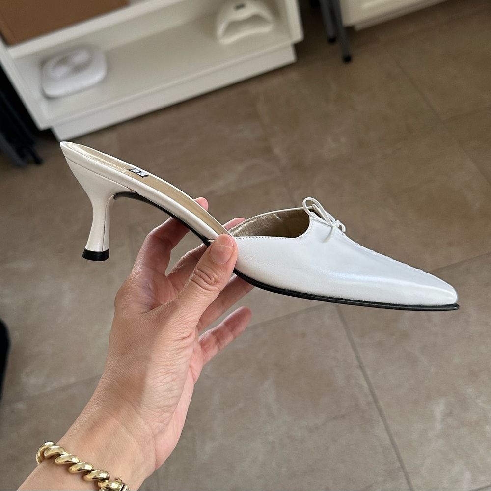 Stuart Weitzman Leather Kitten Heels (White)